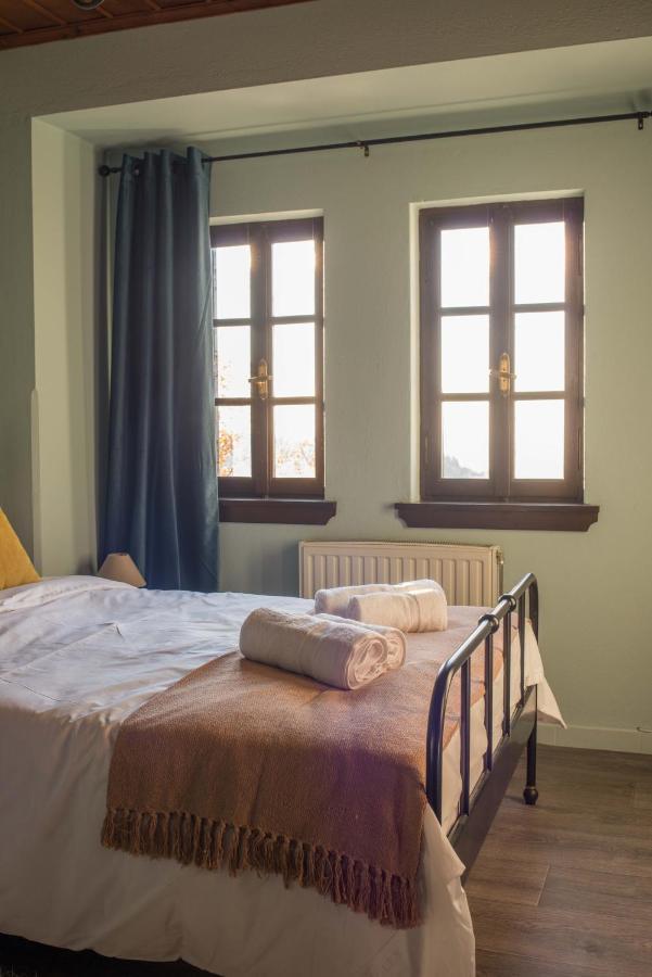 Charis Guesthouse Макринитса Экстерьер фото
