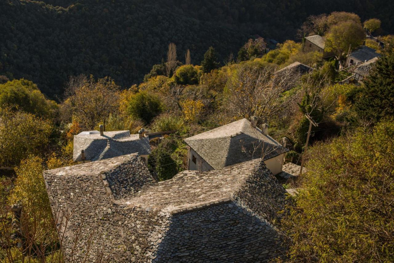 Charis Guesthouse Макринитса Экстерьер фото